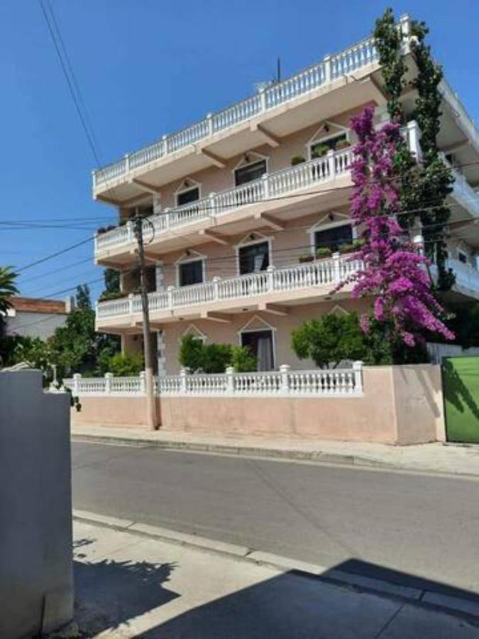 Vila Lika Durres Bagian luar foto